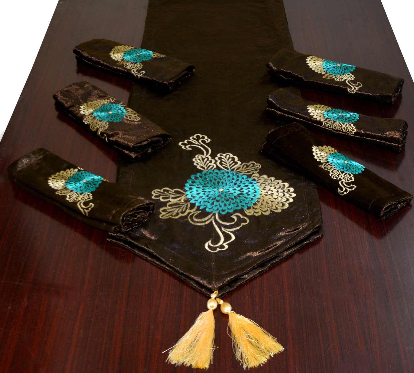 7 Pcs Velvet Embroidered Table Runner Set -1152
