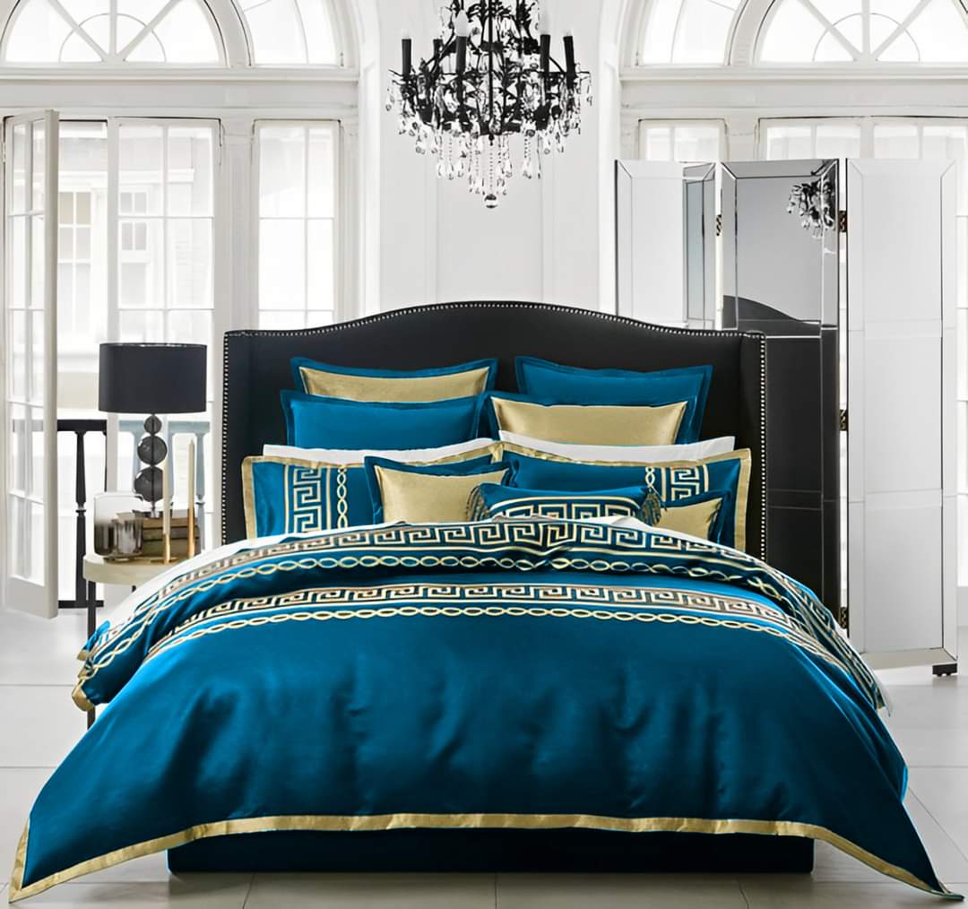 8 PCS LUXURY VELVET DUVET SET - 1230