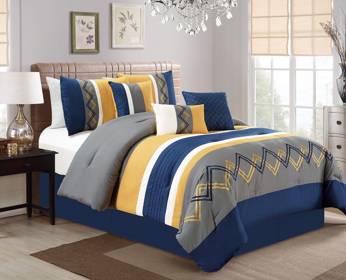 8 Pcs Luxury Embroidered Duvet Set - 1220