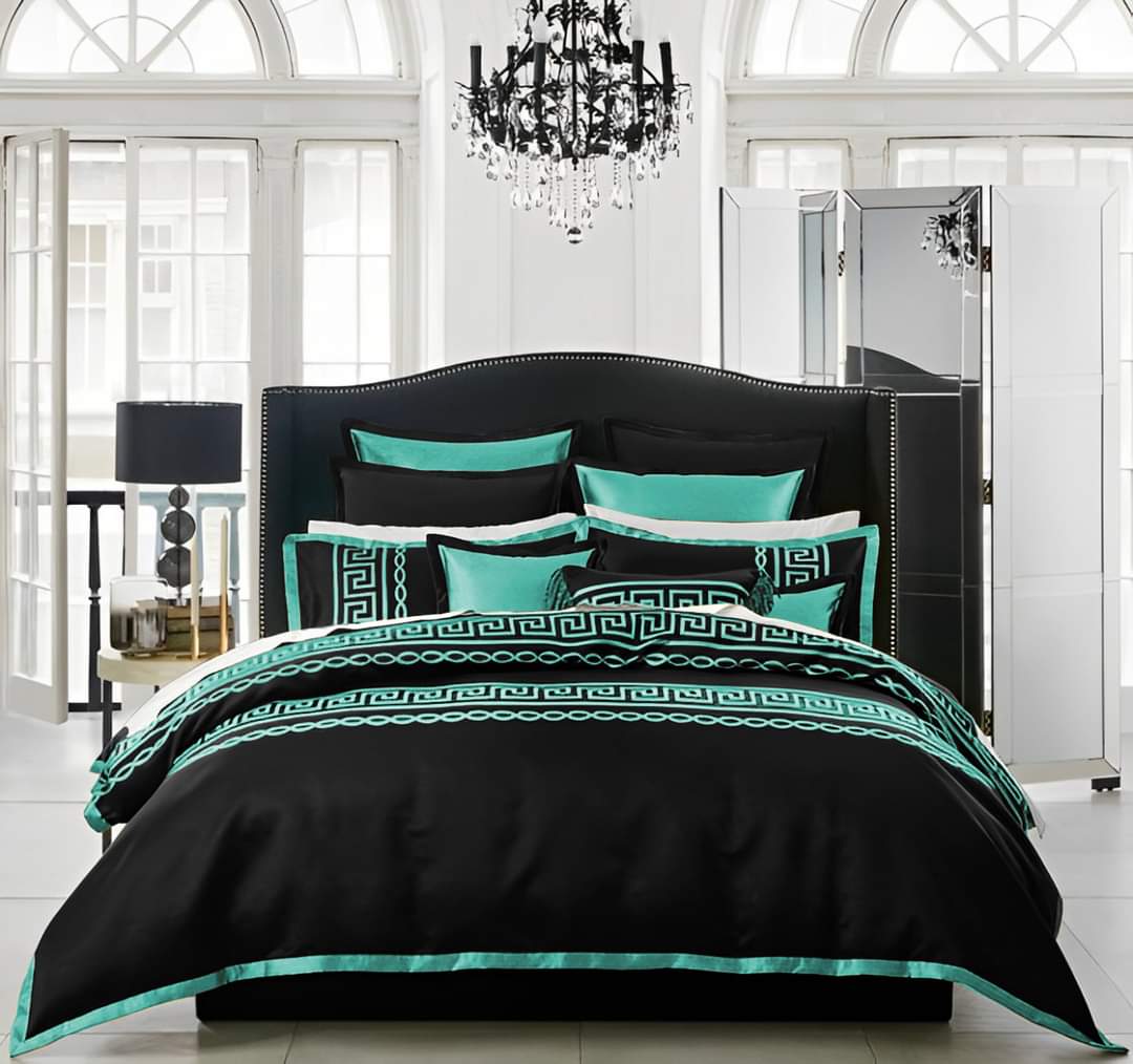 8 PCS LUXURY VELVET DUVET SET - 1230