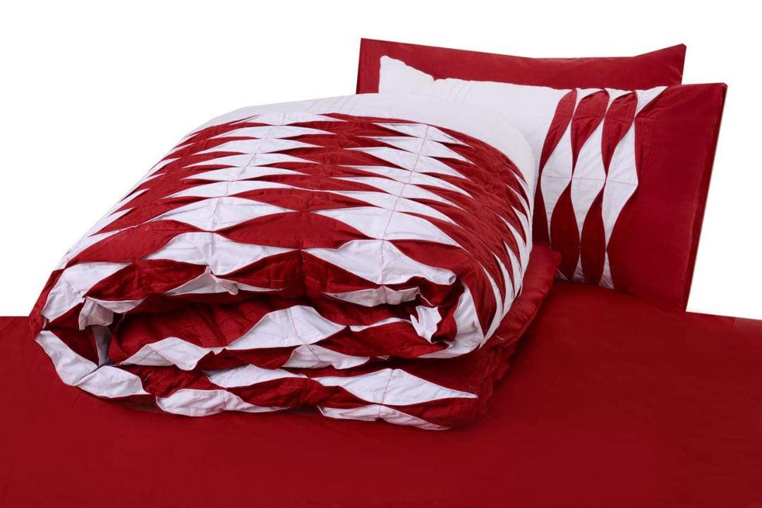 6 Pcs Pleated Duvet set Red & White - 92Bedding