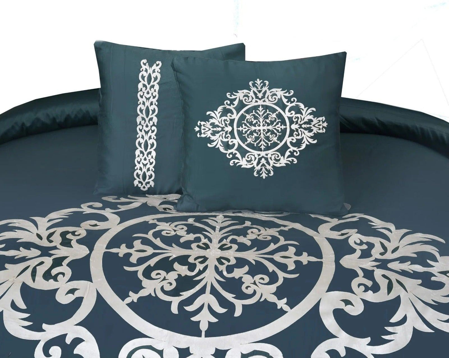 Luxury Embroidered Aplic Duvet Set 8 Pc's - 92Bedding